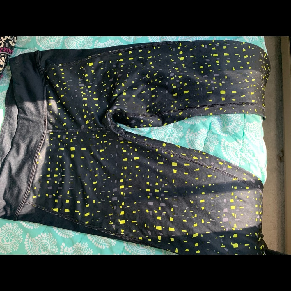 UNDER ARMOUR RUNNING PANTS